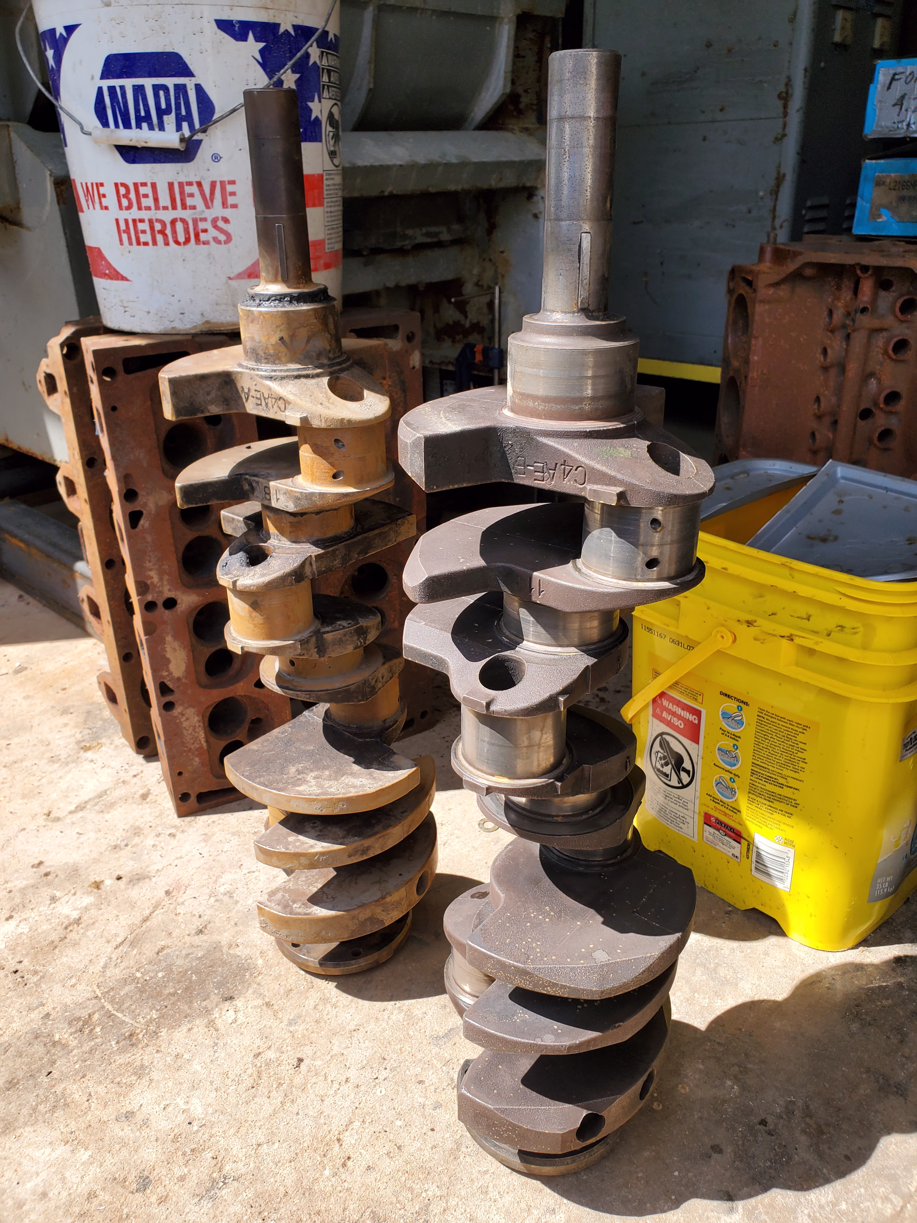 Effects of vibratory cleaning solutions.